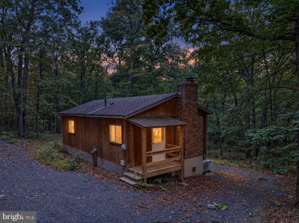 974 Sundance Retreat Lane, New Market, VA 22844 Main Photo