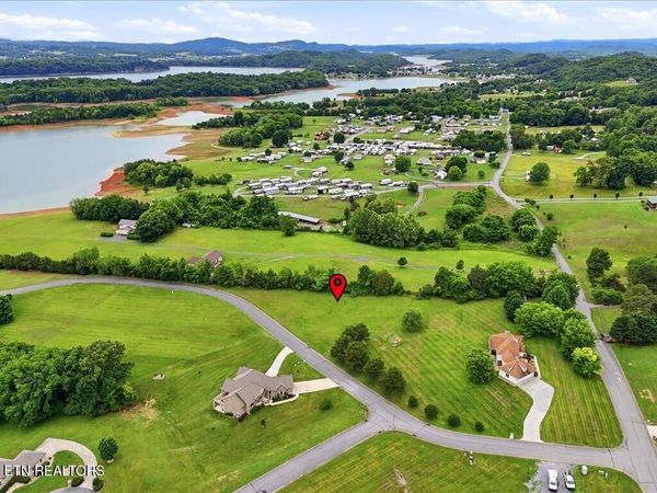 2014 Lake Vista Court, Mooresburg, TN 37811