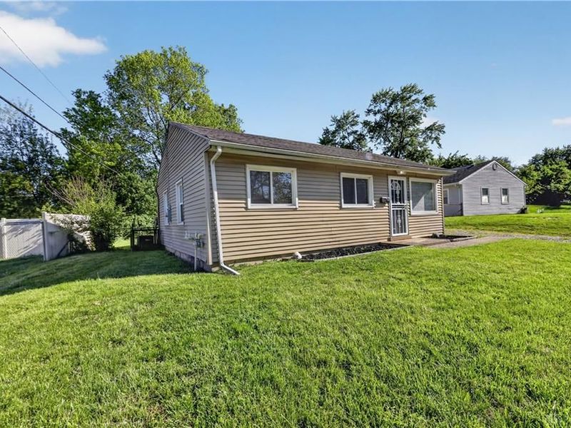 4695 Curundu Avenue, Dayton, OH 45416 Photo 3
