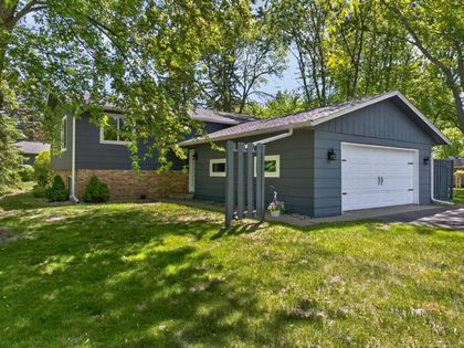 1802 Oak Knoll Drive NE Alexandria, MN 56308
