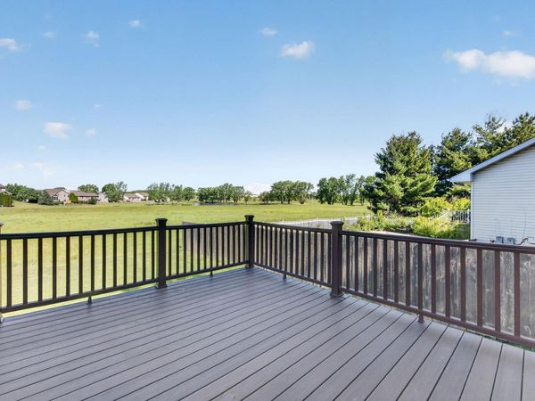 137 Lynne Trail, Oregon, WI 53575