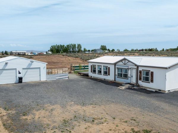 212 E 10 S, Shoshone, ID 83352