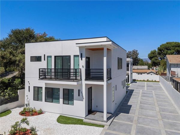 15209 Cohasset, Van Nuys, CA 91405
