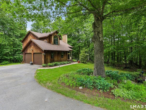 31 Cortland, New Milford, CT 06776