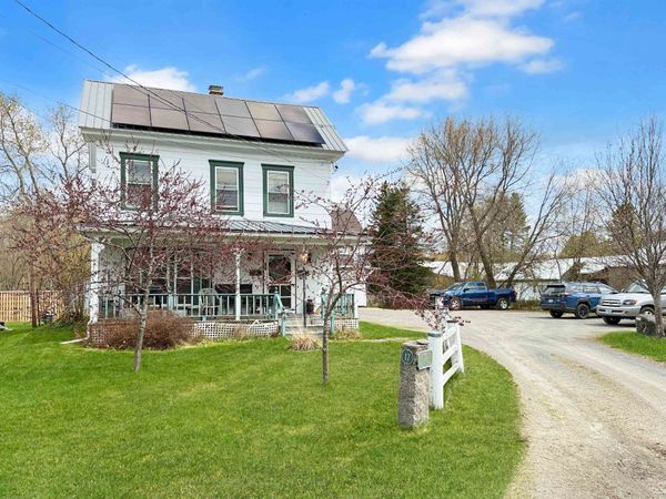 17 Merrill Street, Colebrook, NH 03576