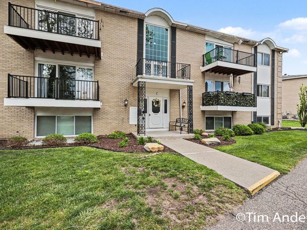 2759 Leonard Street NW, Unit C3, Grand Rapids, MI 49504