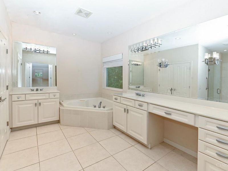 11468 Brittany Woods Lane, Sycamore Township, OH 45249 Photo 22