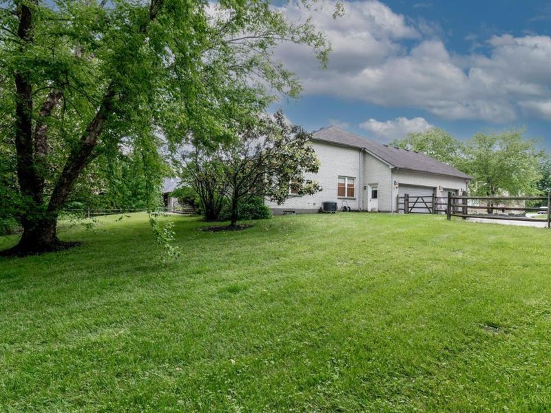 11468 Brittany Woods Lane, Sycamore Township, OH 45249 Photo 35
