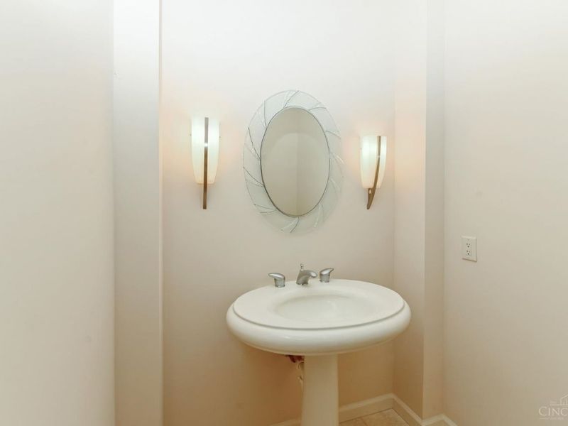 11468 Brittany Woods Lane, Sycamore Township, OH 45249 Photo 7