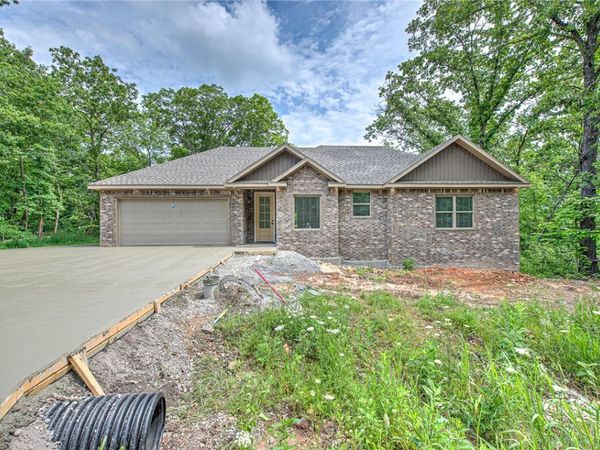 3 Kings Lynn Lane , Bella Vista, AR 72715