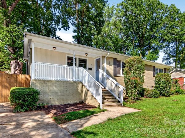 609 Kenlough Drive , Charlotte, NC 28209