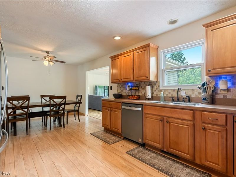 460 Arehart, Suffield, OH 44260 Photo 13