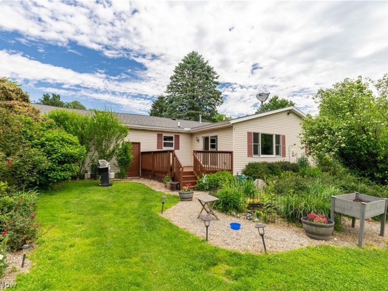 460 Arehart, Suffield, OH 44260 Photo 5