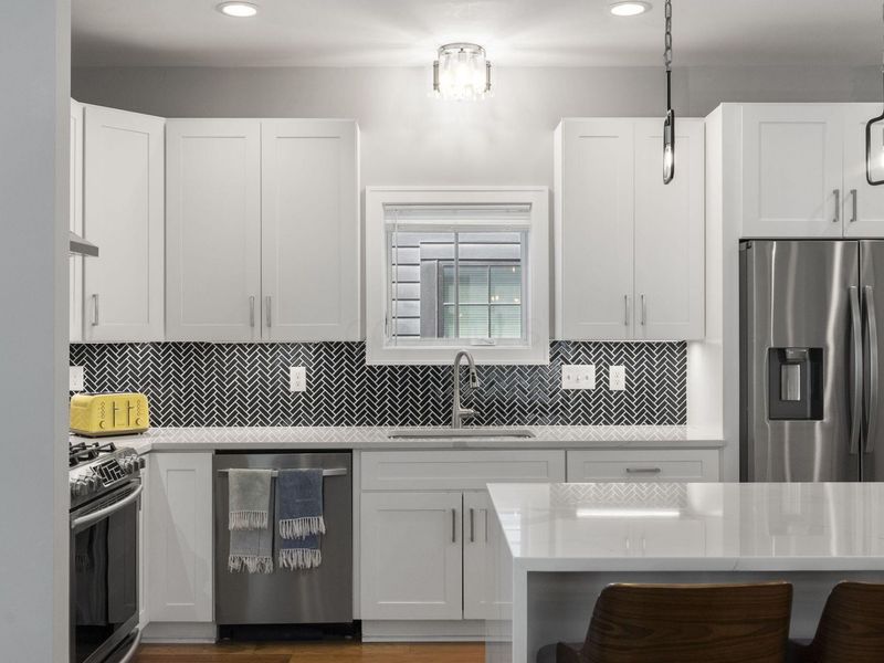 291 E Greenwood Avenue , Columbus, OH 43201 Photo 7