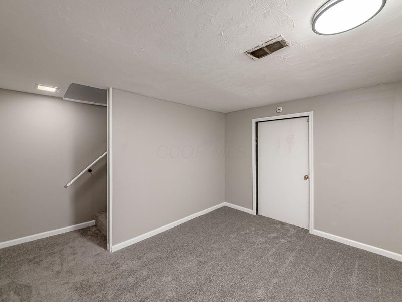 1235 Kildale Square S, Columbus, OH 43229 Photo 28