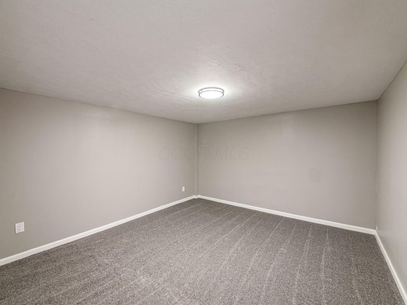1235 Kildale Square S, Columbus, OH 43229 Photo 29