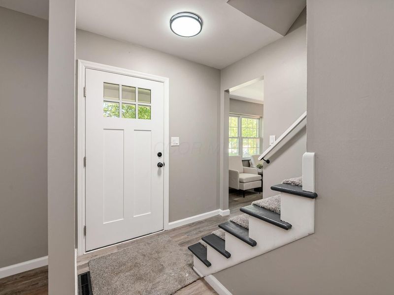 1235 Kildale Square S, Columbus, OH 43229 Photo 4