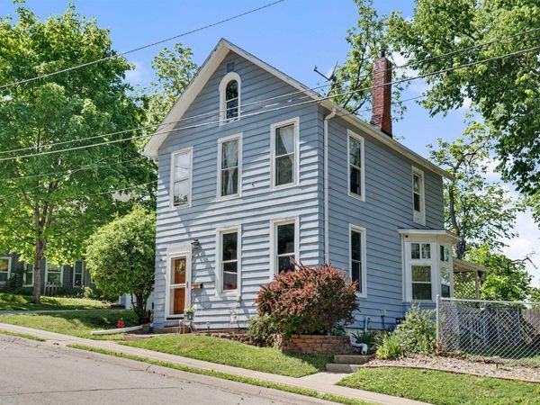 215 Lowell Street, Dubuque, IA 52001