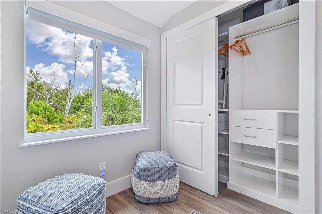 335 Cowry Ct , Sanibel, FL 33957 Photo