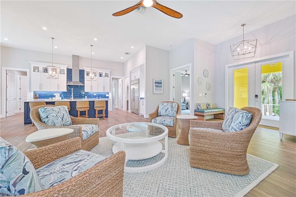 335 Cowry Ct , Sanibel, FL 33957 Photo