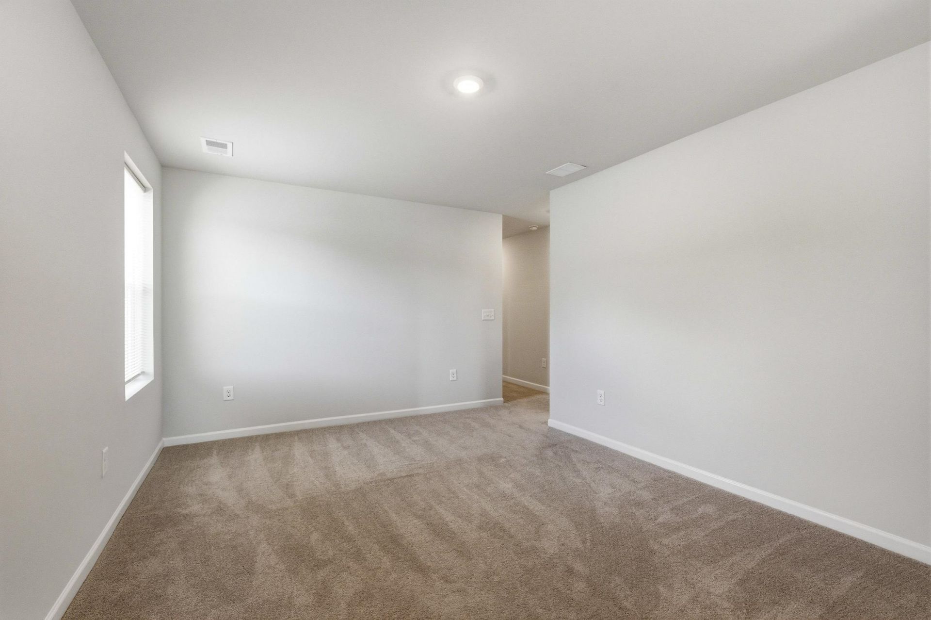 769 Wapama St.  Photo 20