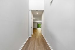 769 Wapama St.  photo 4
