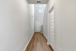 769 Wapama St.  photo 4