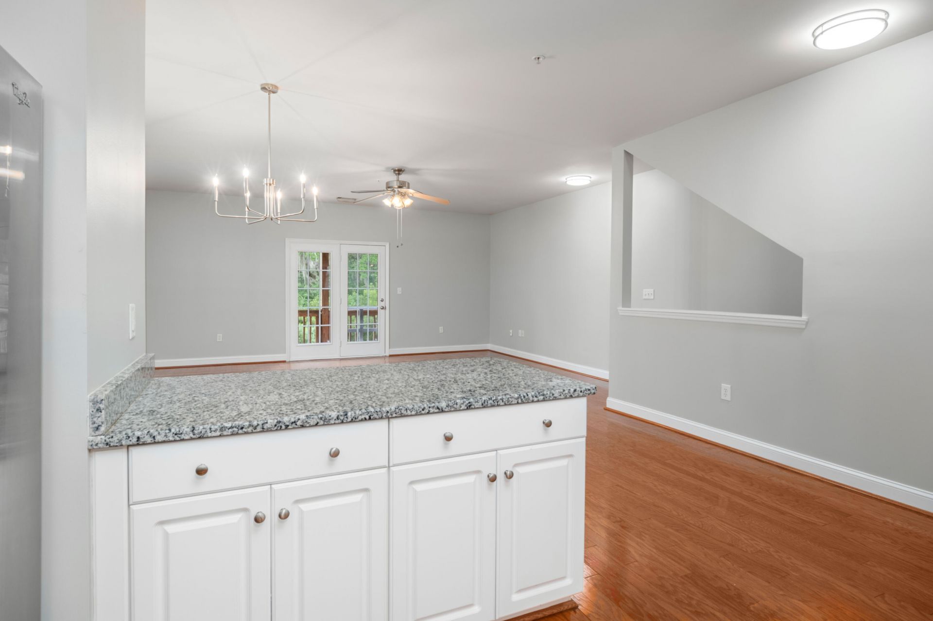 4492 Great Oak Drive Photo 8