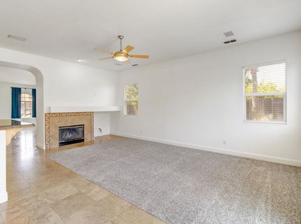 9827 Brinzino Ct, Sacramento, CA 95757 Photo