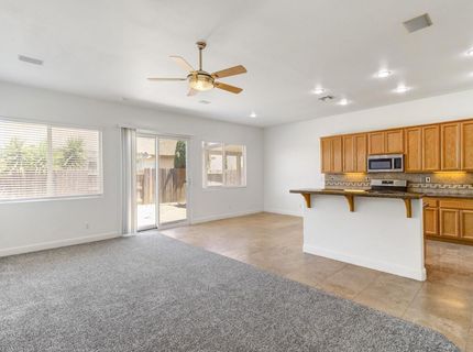9827 Brinzino Ct, Sacramento, CA 95757 Photo