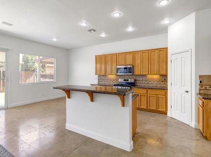 9827 Brinzino Ct, Sacramento, CA 95757 Photo