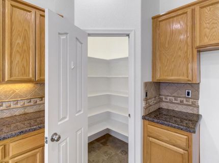 9827 Brinzino Ct, Sacramento, CA 95757 Photo