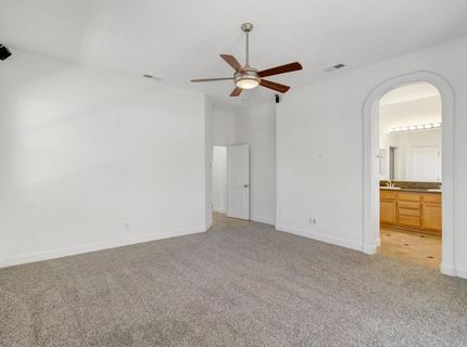 9827 Brinzino Ct, Sacramento, CA 95757 Photo