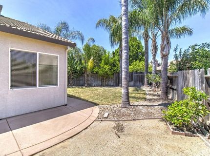 9827 Brinzino Ct, Sacramento, CA 95757 Photo