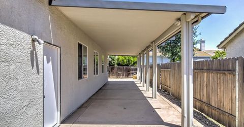 9827 Brinzino Ct, Sacramento, CA 95757 Photo