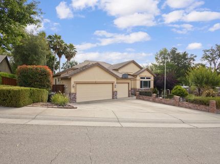 8383 Oakwood Hills Cir, Citrus Heights, CA 95610 Photo