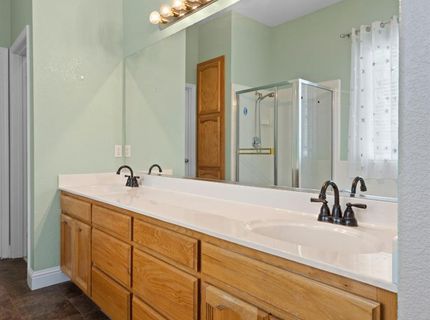 8383 Oakwood Hills Cir, Citrus Heights, CA 95610 Photo