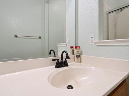 8383 Oakwood Hills Cir, Citrus Heights, CA 95610 Photo