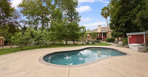 8383 Oakwood Hills Cir, Citrus Heights, CA 95610 Photo