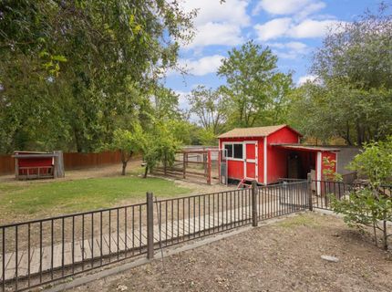 8383 Oakwood Hills Cir, Citrus Heights, CA 95610 Photo