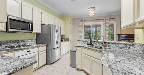 8383 Oakwood Hills Cir, Citrus Heights, CA 95610 Photo