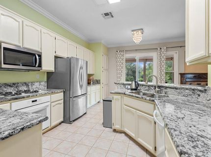 8383 Oakwood Hills Cir, Citrus Heights, CA 95610 Photo