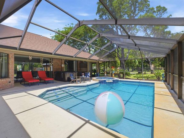 5219 Pale Moon Dr, Pensacola, FL 32507