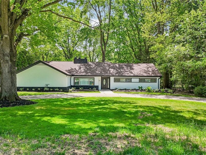 2380 Amesbury Road , Akron, OH 44313 Photo 1