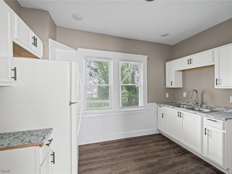 1714 Cliffview Road , Cleveland, OH 44112 Photo 8