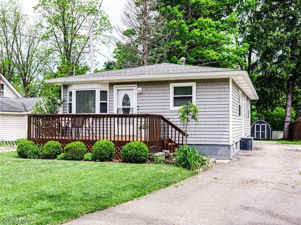 1259 Meadowbrook Boulevard , Stow, OH 44224