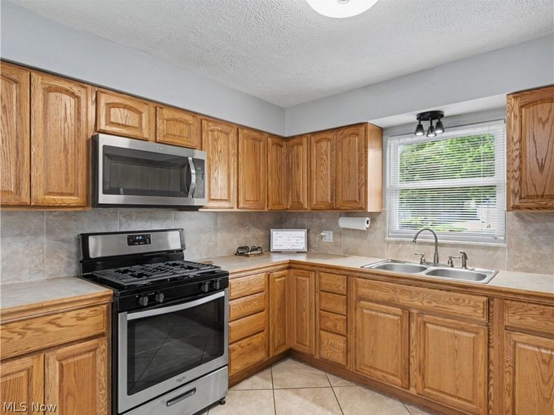 1259 Meadowbrook Boulevard , Stow, OH 44224 Photo 11