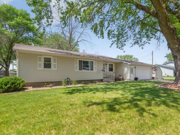 349 Woodland Drive, Owatonna, MN 55060