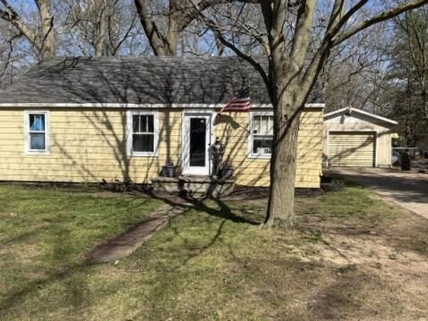 2970 Valley Street, Muskegon, MI 49444