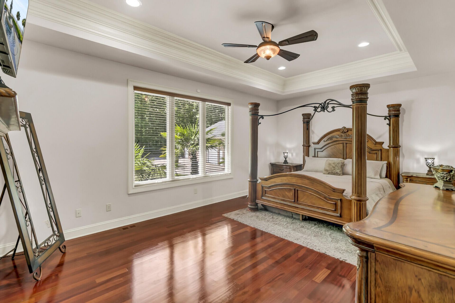 105 Satling Court Photo 18